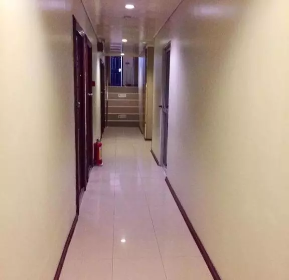 Hotelli 67th Boulevard Pension House