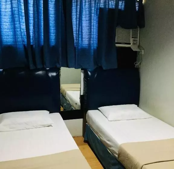 Hotelli 67th Boulevard Pension House