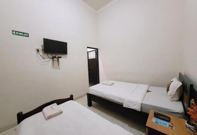 酒店 Ndalem Katong Guest House Ponorogo