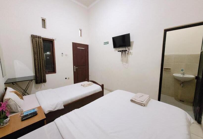 酒店 Ndalem Katong Guest House Ponorogo