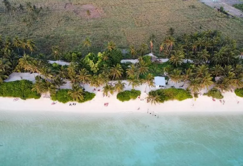 پانسیون Blue Water Thoddoo Inn