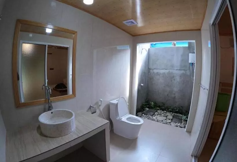 پانسیون Blue Water Thoddoo Inn