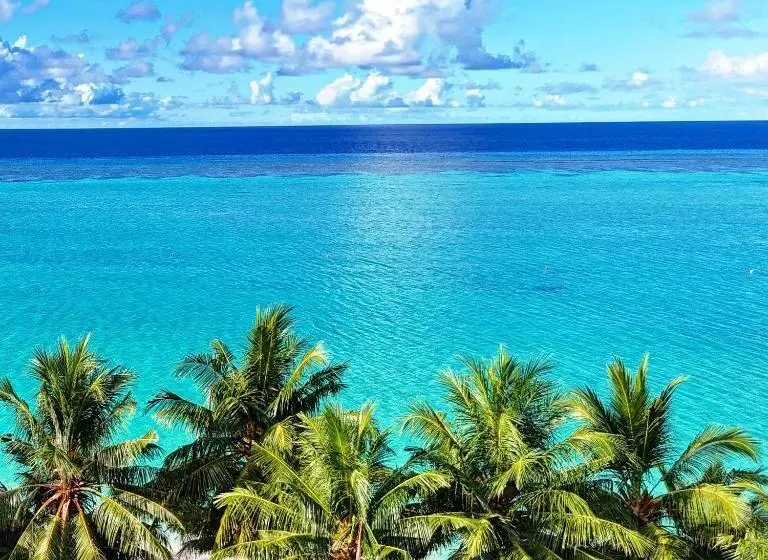 پانسیون Blue Water Thoddoo Inn
