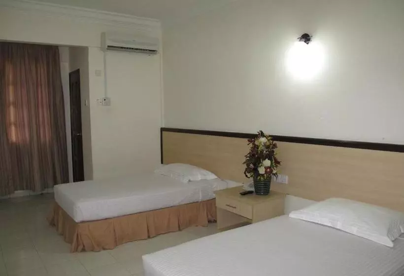 Tanjung Demong Beach Resort