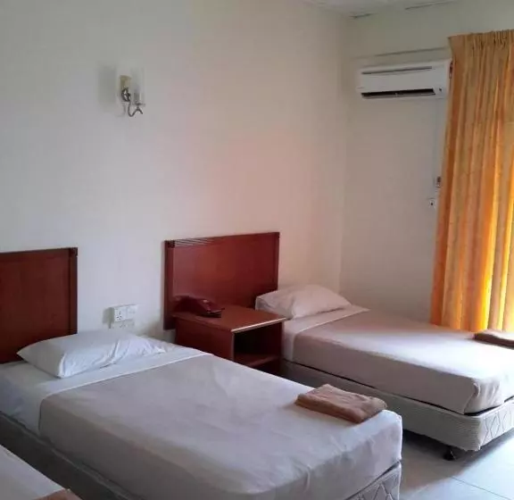 Tanjung Demong Beach Resort