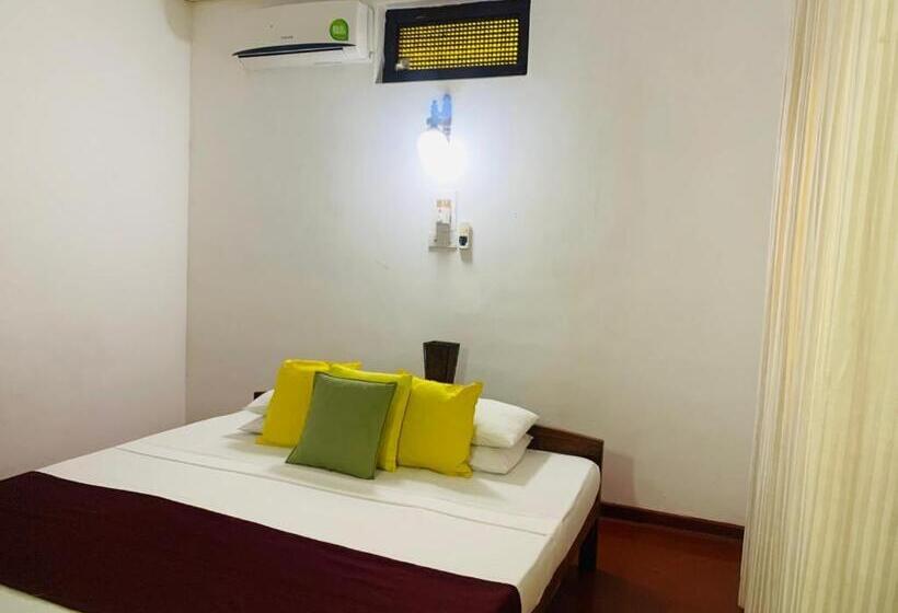 호스텔 Habarana Inn