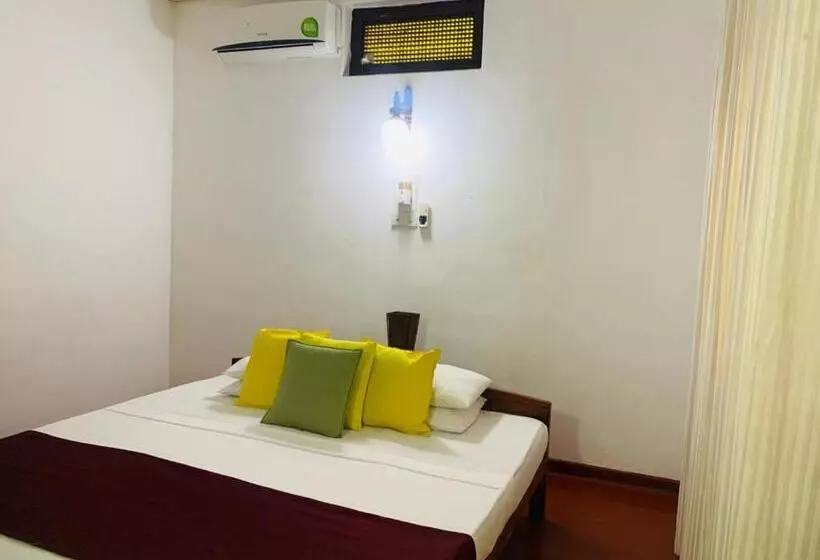 Retkeilymaja Habarana Inn