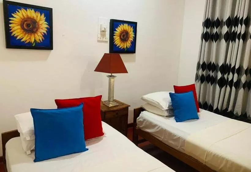 Retkeilymaja Habarana Inn