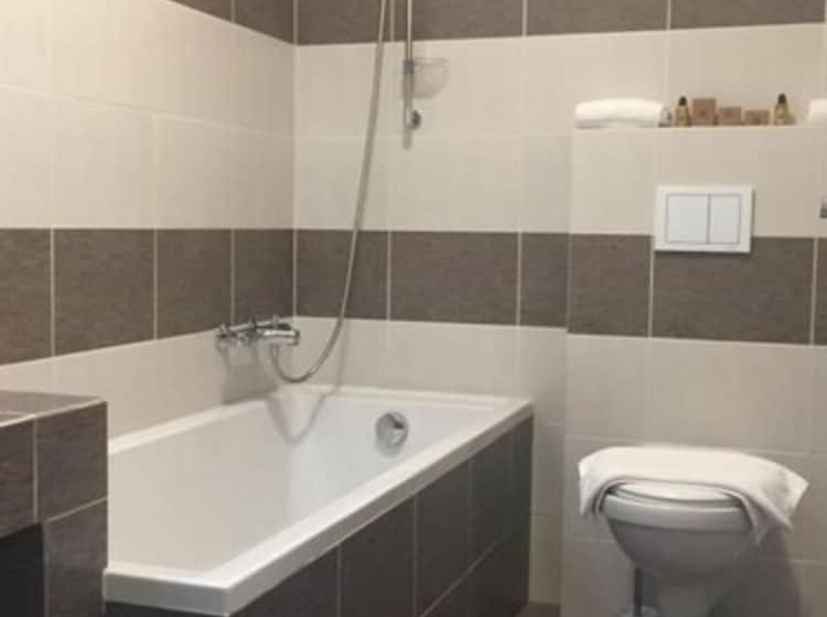 בית מלון כפרי Ar Men 2