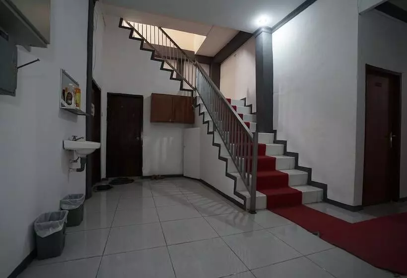 ホテル Oyo 1315 Paris