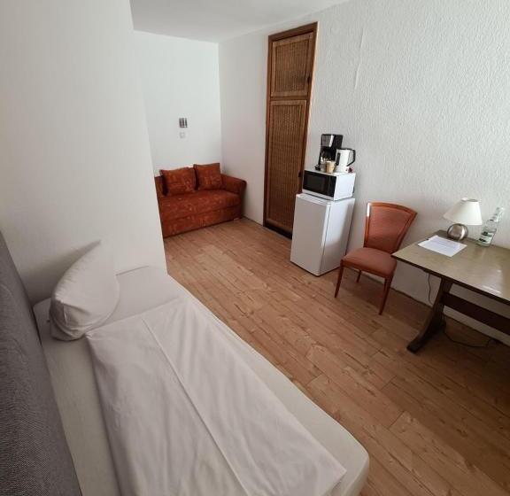 ホテル & Restaurant Krone