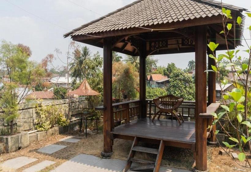 פנסיון Yayah Residence Ii Syariah Redpartner