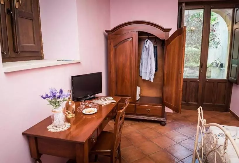 Hotelli Il Sentiero Degli Ulivi