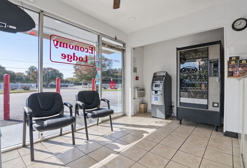 Мотель Economy Lodge Portsmouth