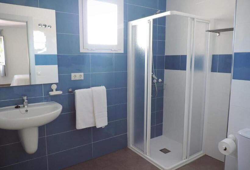 Пансион Hostal Delia