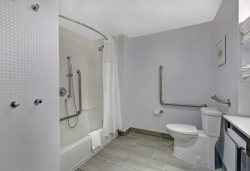 Hotelli Hampton Inn By Hilton Peterborough