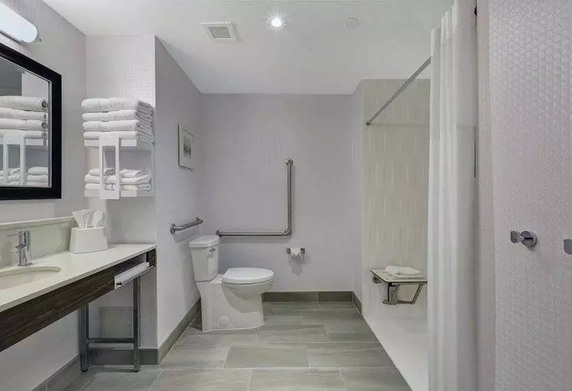 Hotelli Hampton Inn By Hilton Peterborough
