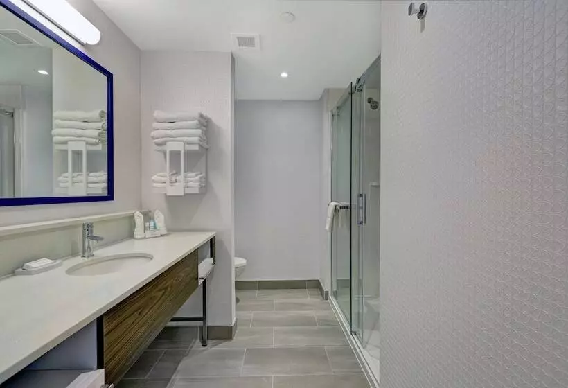 Hotelli Hampton Inn By Hilton Peterborough