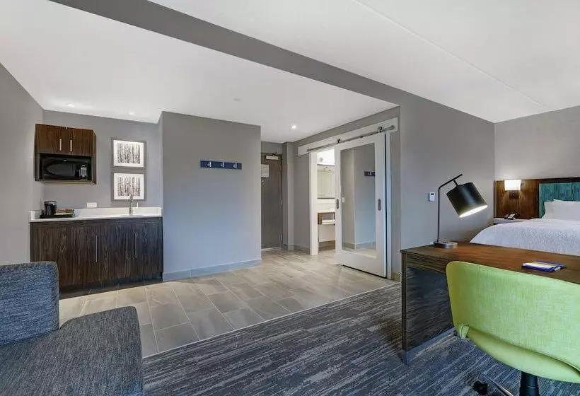 Hotelli Hampton Inn By Hilton Peterborough