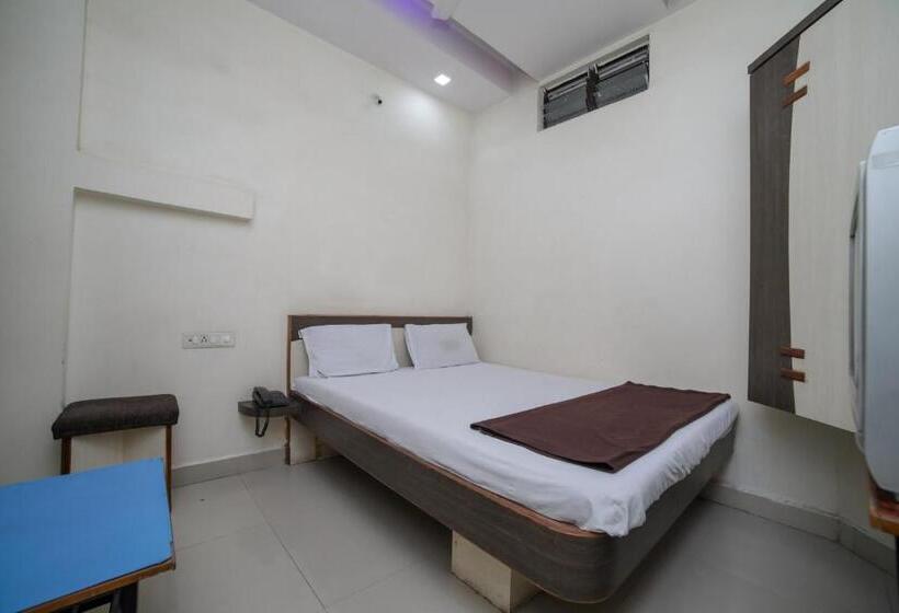 酒店 Spot On Shraddha