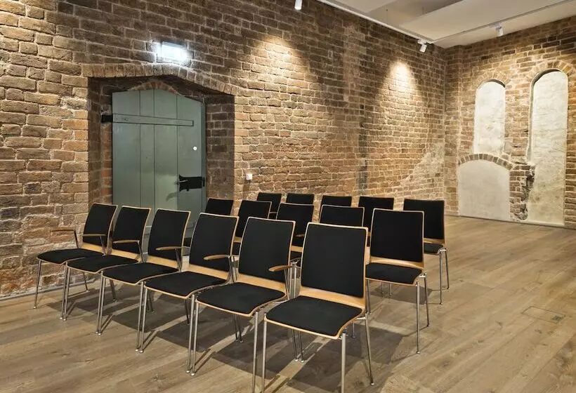 هتل Restaurant Remise