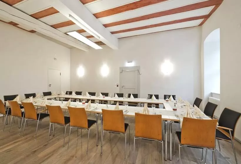 هتل Restaurant Remise