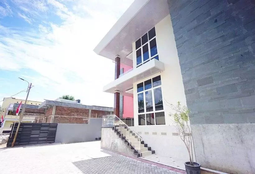 هتل Oyo 1290 Felizcha House