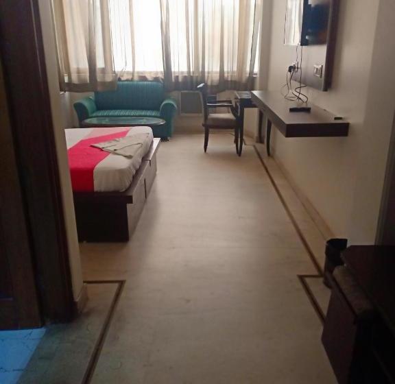 בית מלון כפרי Le Mount Plaza Delhi Igi Airport