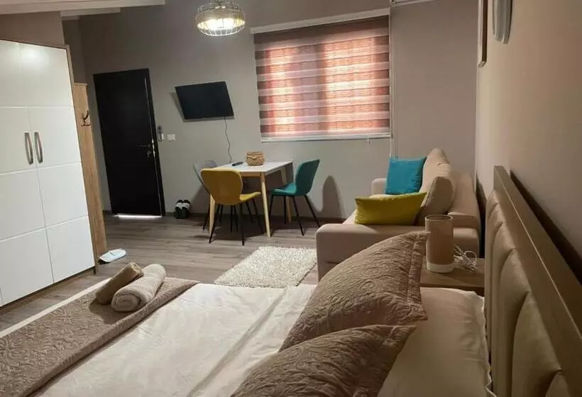 ベッドアンドブレックファースト Ora Apartament