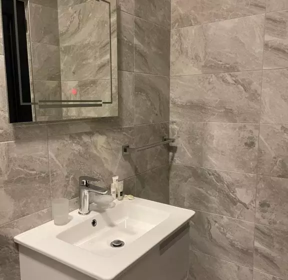 ベッドアンドブレックファースト Ora Apartament