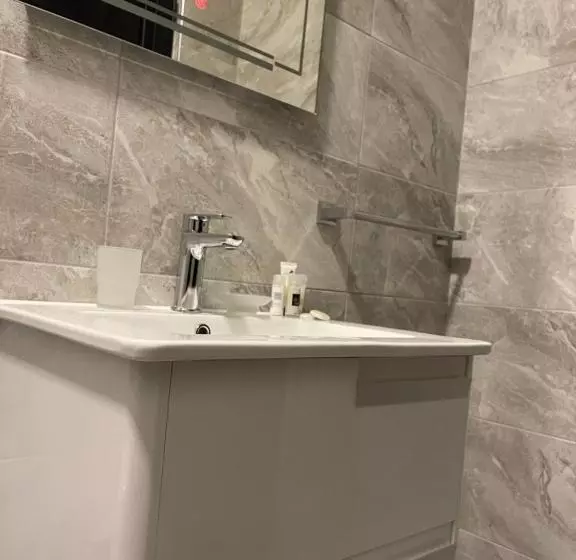 ベッドアンドブレックファースト Ora Apartament
