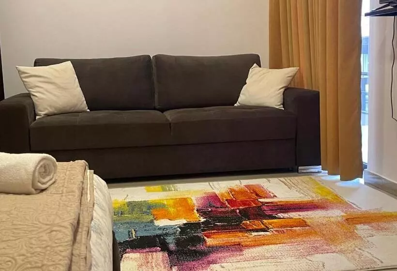 ベッドアンドブレックファースト Ora Apartament
