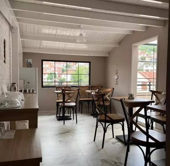 ベッドアンドブレックファースト Ora Apartament