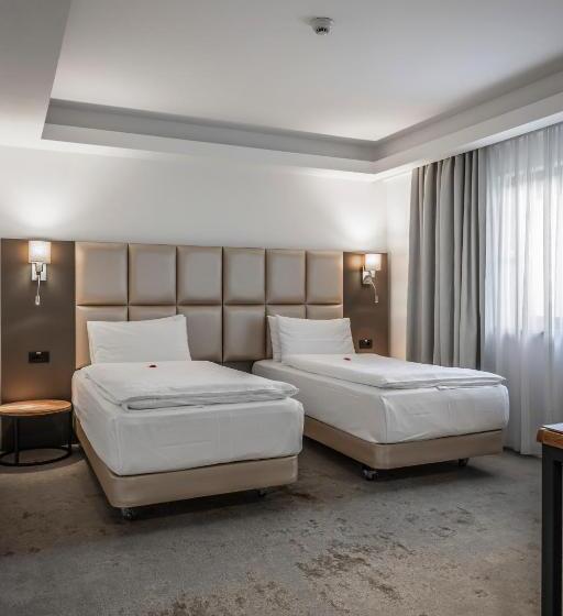 هتل Charm Boutique