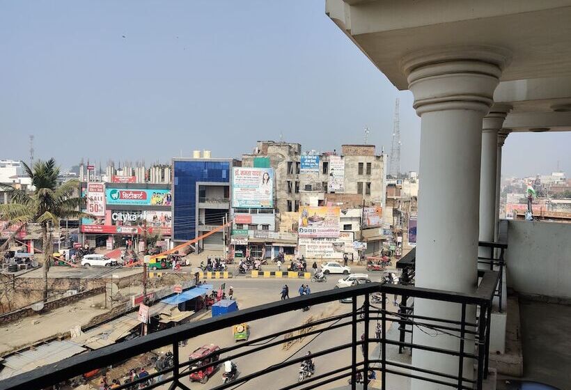 호텔 Krishan Kanhiya