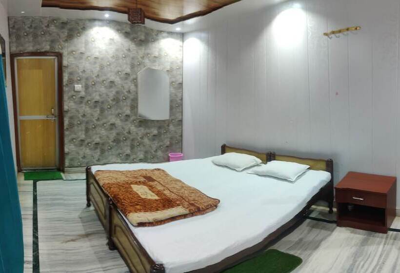 호텔 Krishan Kanhiya