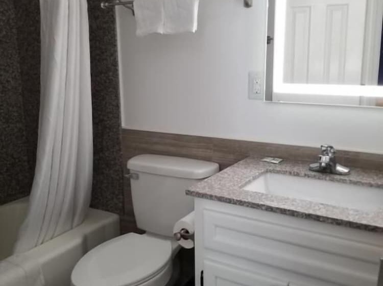 فندق Lone Star Inn By Fairbridge