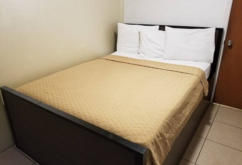 فندق Lone Star Inn By Fairbridge