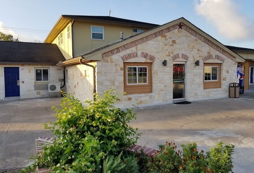 فندق Lone Star Inn By Fairbridge