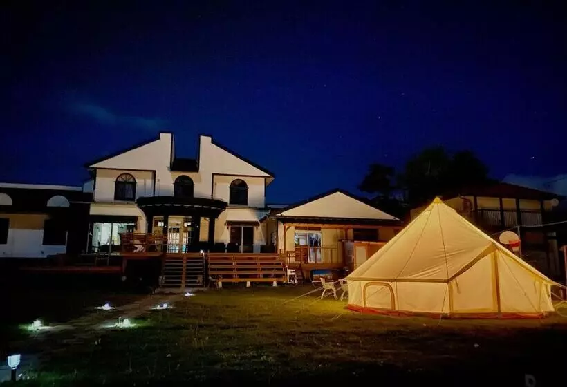 Majatalo Guesthouse Leaf