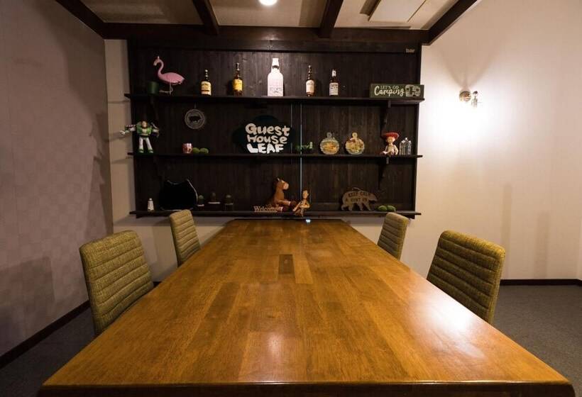 פנסיון Guesthouse Leaf