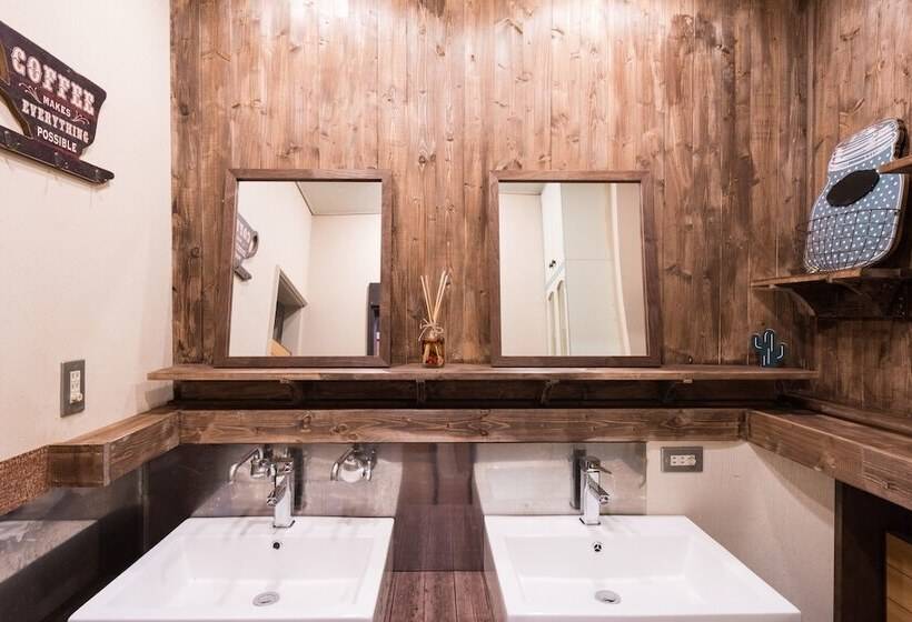 פנסיון Guesthouse Leaf