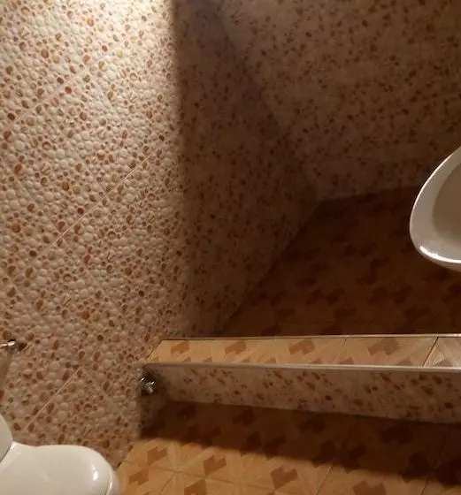 ペンション Maybeth Guest House