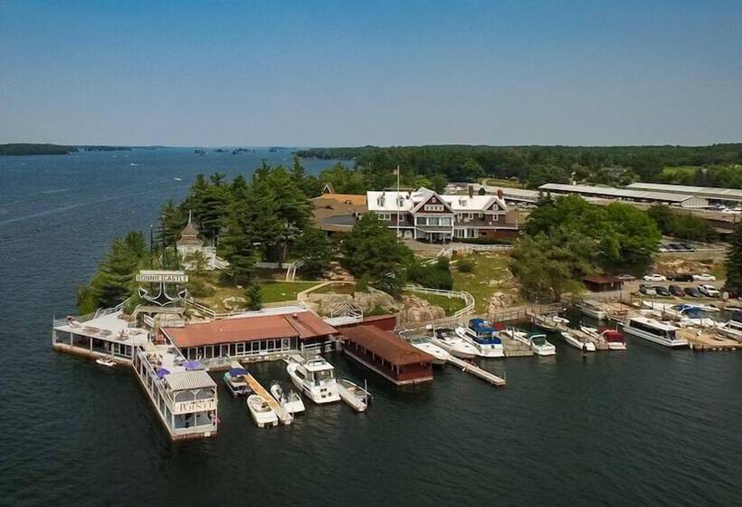 Bonnie Castle Resort & Marina