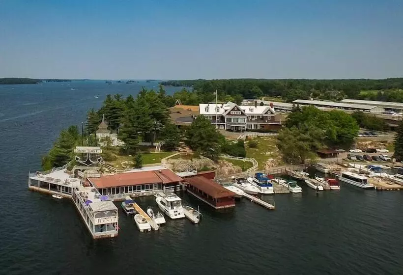 Bonnie Castle Resort & Marina