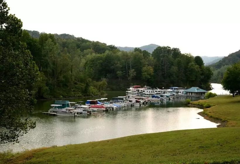 Buckhorn Lake State Resort Park