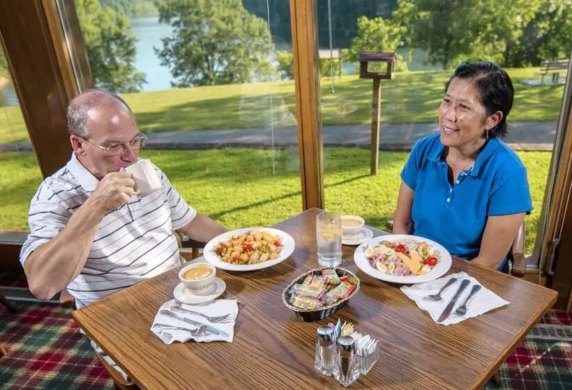 Buckhorn Lake State Resort Park