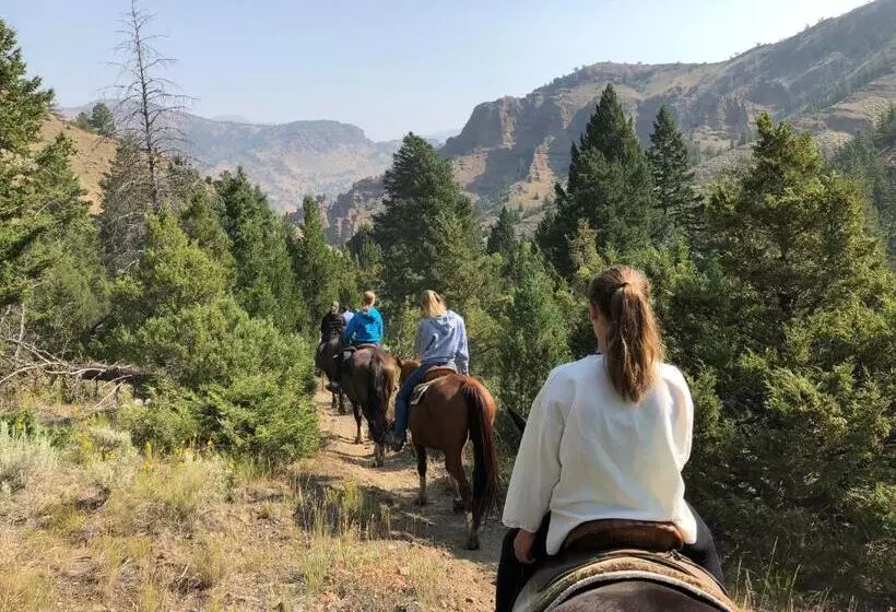 هتل Bill Cody Ranch
