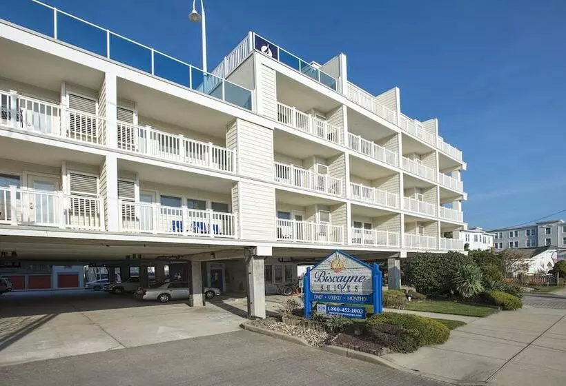 בית מלון כפרי Biscayne Suites