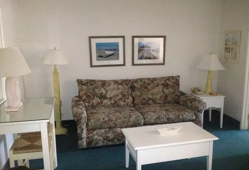 בית מלון כפרי Biscayne Suites